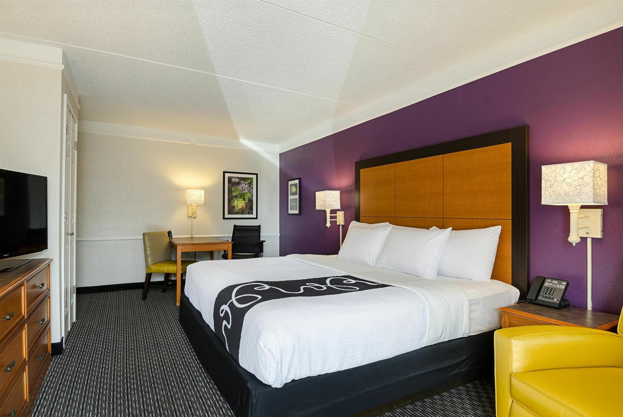 Hotel La Quinta By Wyndham St. Louis Westport Maryland Heights Exterior foto